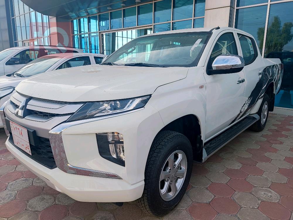 میتسوبیشی L200